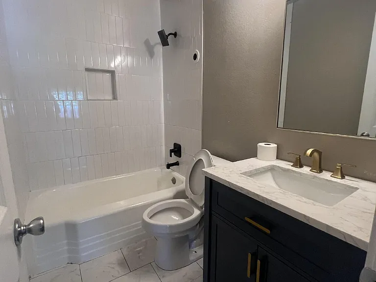 4936 E Haskell Pl — Photo 8