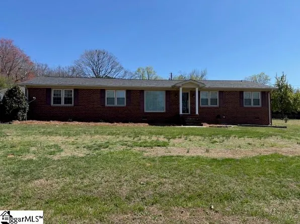 105 Furman View Dr, Greenville, SC 29609