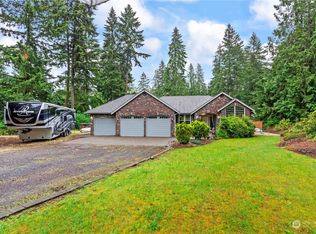 23205 Country Dr E, Graham, WA