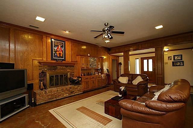 1st image of 9030 Windy Crest Dr