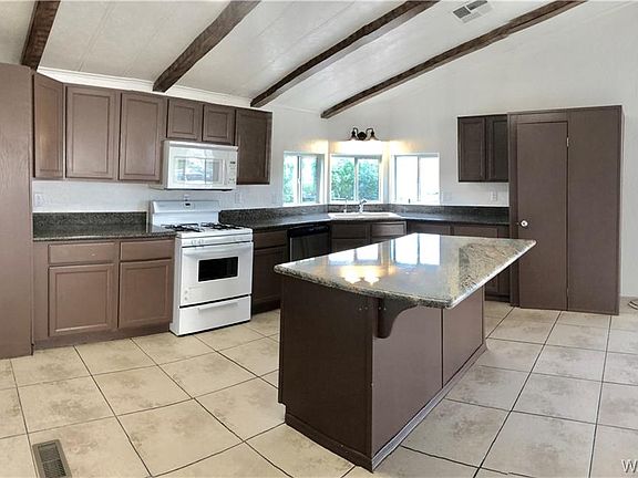 5th image of 954 Glen Dr