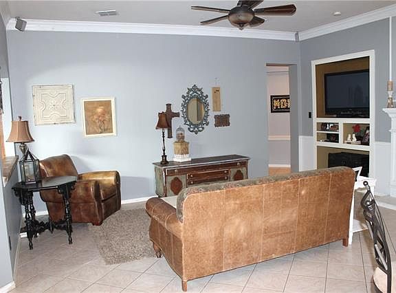 5th image of 1714 Bradford Ct