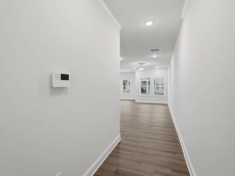 2260 Chant St — Photo 13