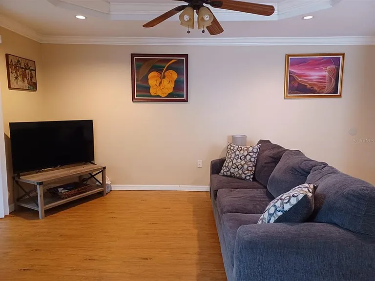 2609 Pine Lake Ter #A — Photo 3