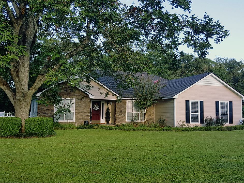 1st image of 3869 Brookfield Dr