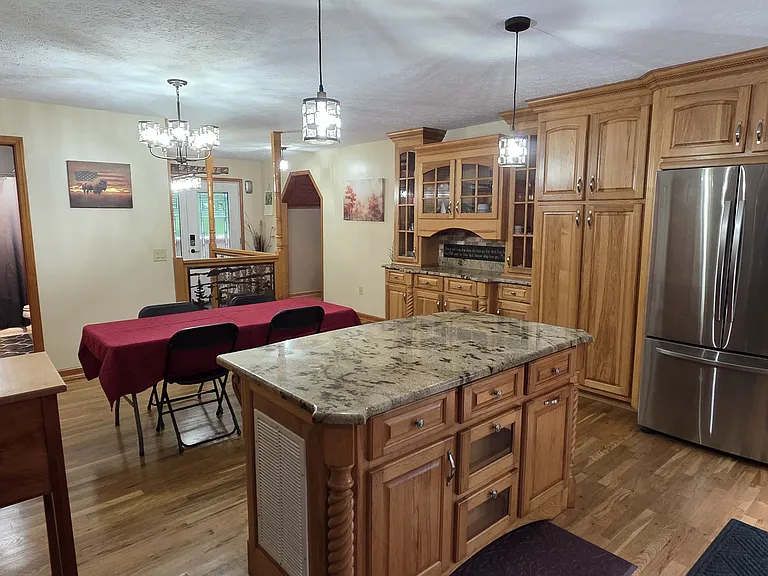 278 Forest Rd — Photo 37