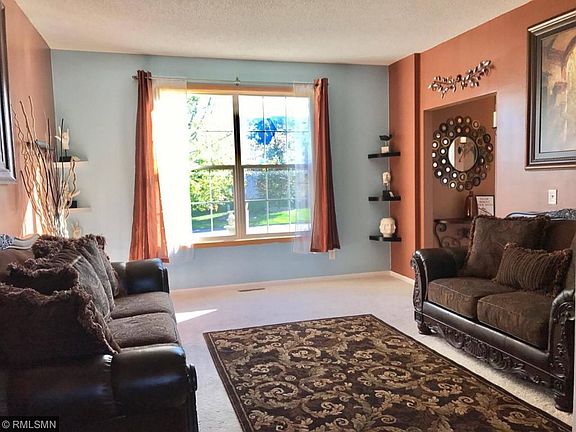 4th image of 3408 Daylily Ave N