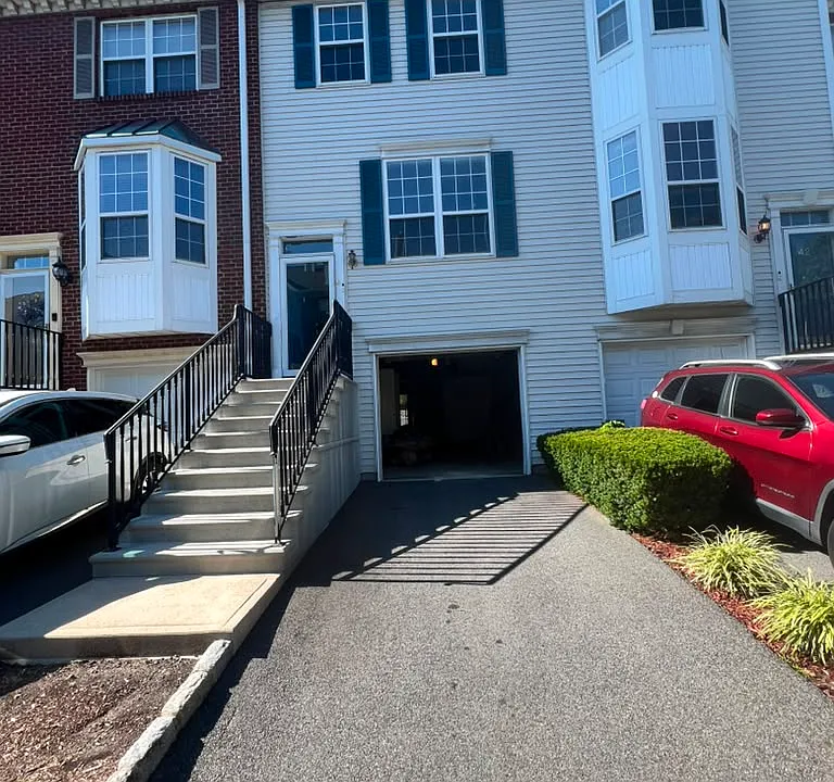 43 Birch St