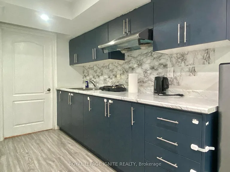 15 Sugarcane Ave #B — Photo 3