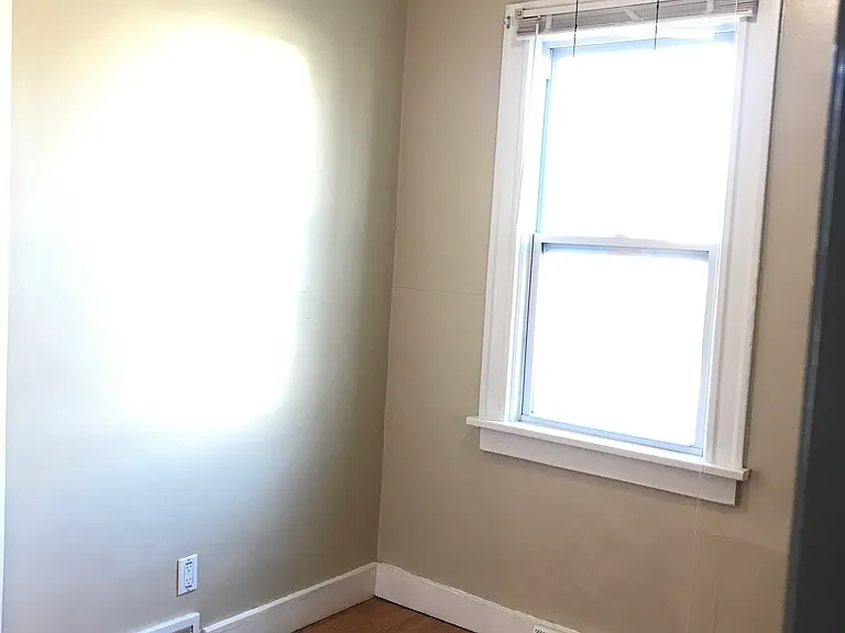 19 Muskingum St #1 — Photo 10