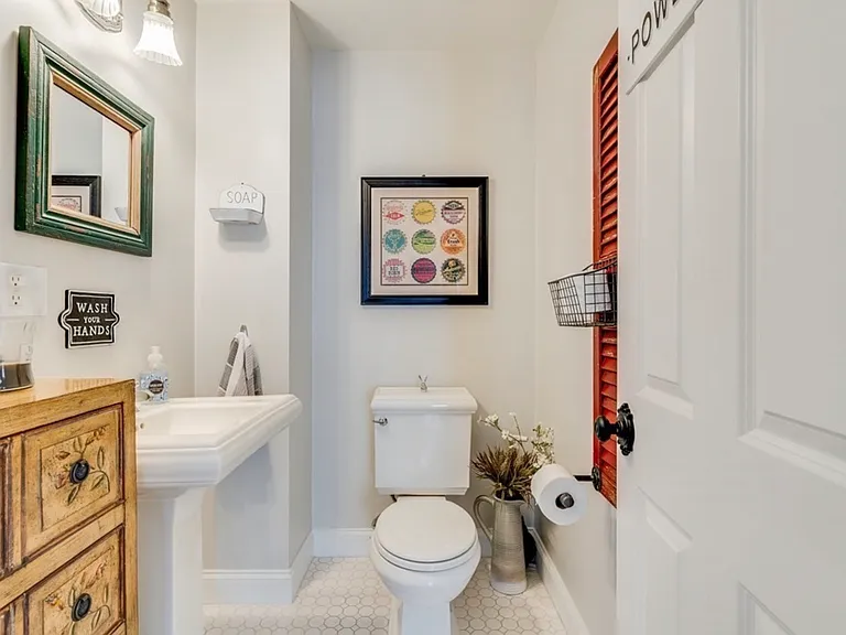 7 Mill St #2 — Photo 13