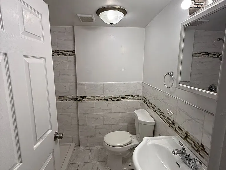 Great Two bed, One bath apartment in Cicero! — Photo 20
