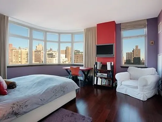 Sold by Corcoran | media 15