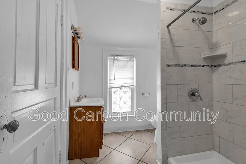 331 Schenck St #2