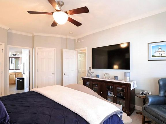 2nd image of 1220 Vienna Dr #1234