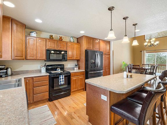 3rd image of 24705 Timber Ridge Rd