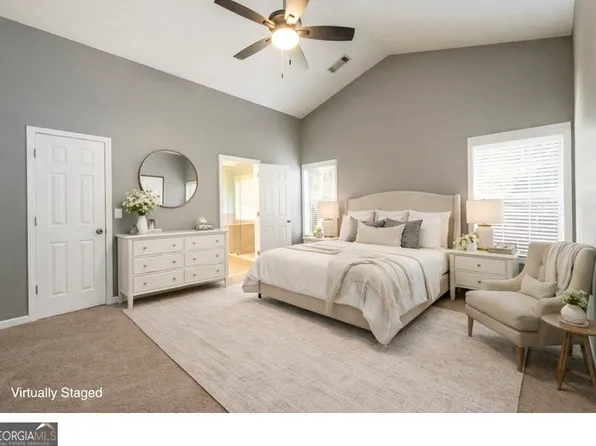 1001 Autumn Glen Ct, Dacula, GA 30019