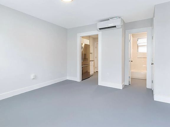 5th image of 2536 Conti St APT 3