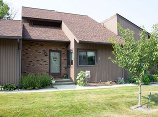 1090 Fleetwood Dr APT G, Sagamore Hills, OH 44067