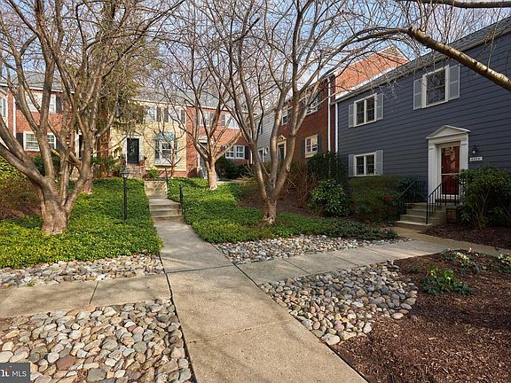 2nd image of 4829 Willett Pkwy
