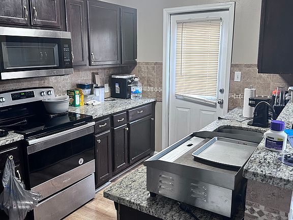 2nd image of 1644 Hallmark Hills Dr