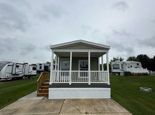 2306 12th St #316, Hopkins, MI 49328