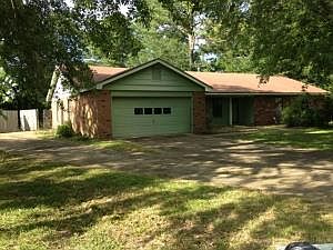 1st image of 2627 Lyford Dr