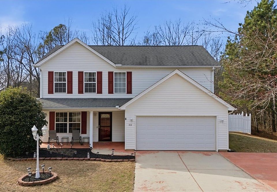 1st image of 102 Kinlee Ct