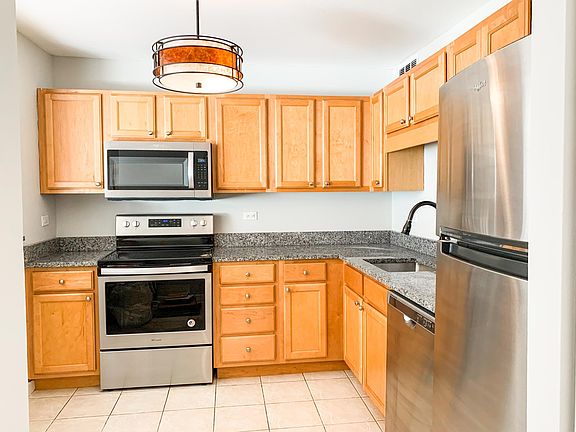 2nd image of 211 W Ohio St #2203