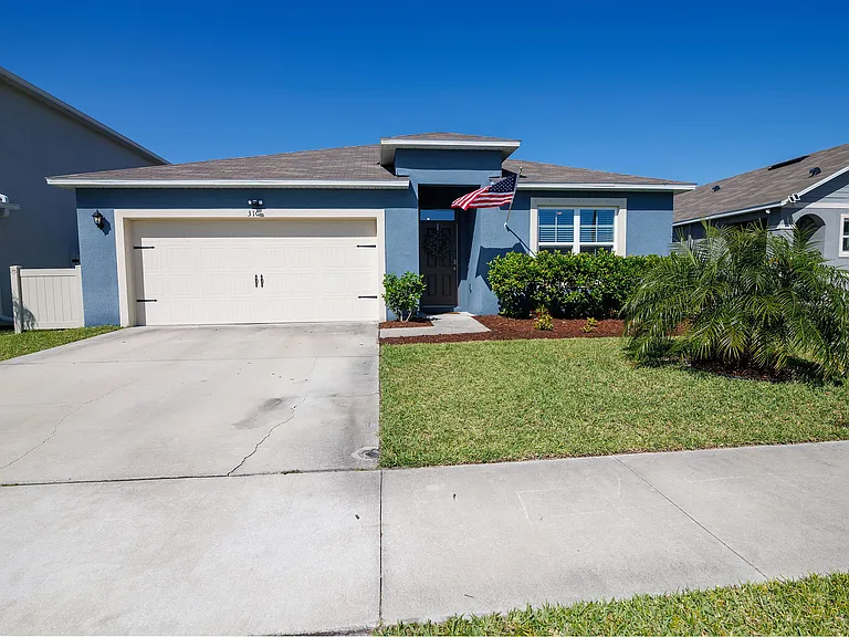 310 Sunset View Dr — Photo 1