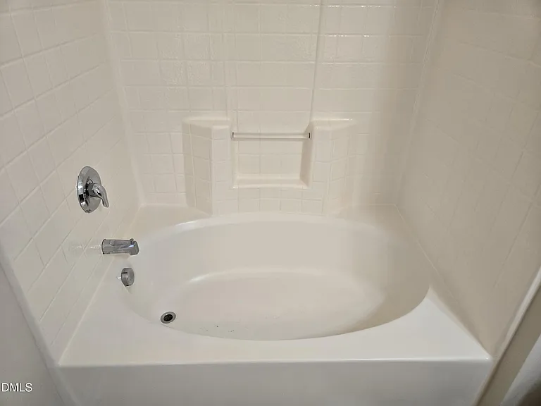 329 Kinellan Ln — Photo 19
