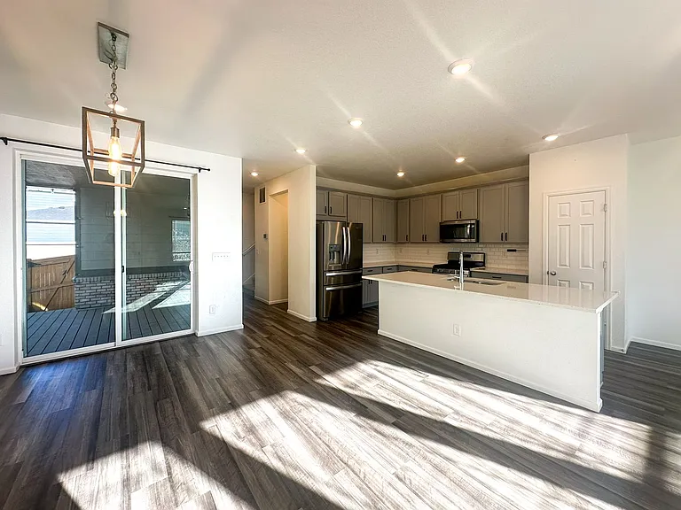 17430 Pacific Peak Cir — Photo 8