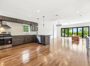 107 Mountain Rd, Jersey City, NJ 07307