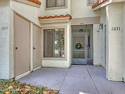 5th image of 1019 Country Club Dr #411