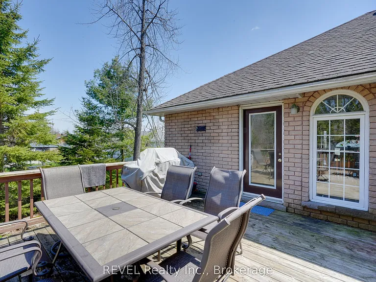 5 Barbara Ave — Photo 7