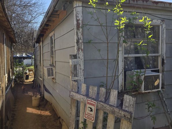 laredo-texas-49609482 picture