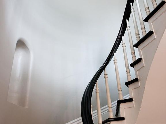 3rd image of 11 Whitney Pl #1