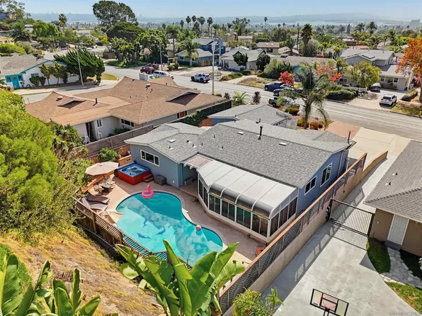 5157 Foothill Blvd, San Diego, CA 92109