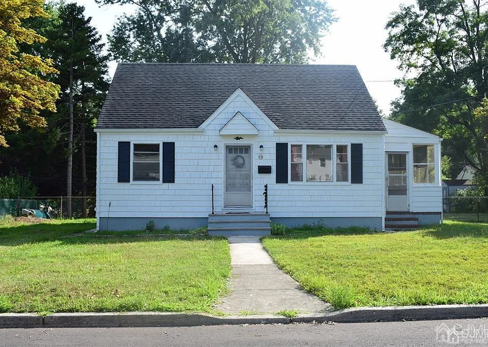 15 Cleveland Ave