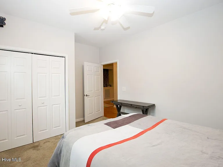 13 Barkley Ln — Photo 28