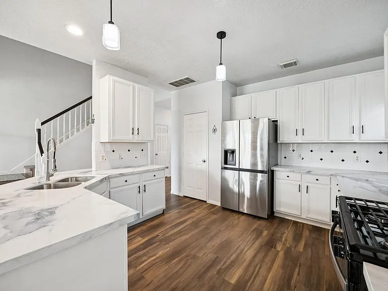12310 Robin Meadow Cir — Photo 10
