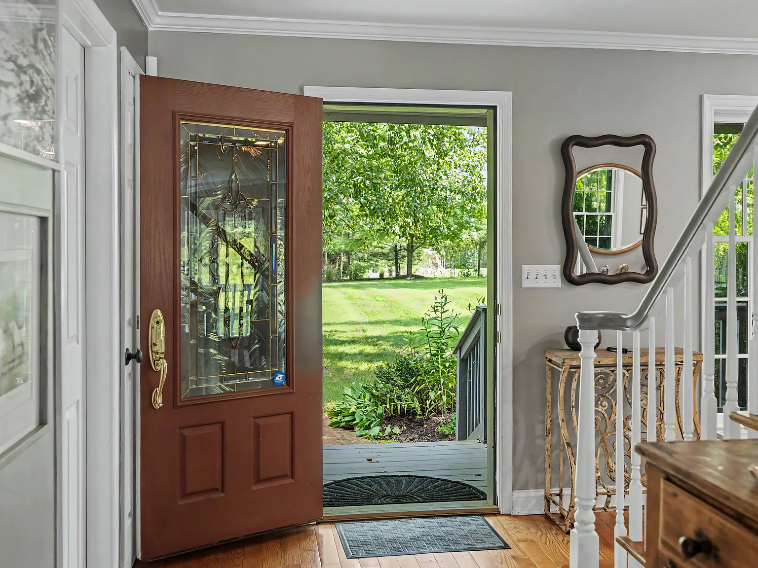 5 bed, 2.5 bath, 2832 sqft, $7,500 — Photo 4