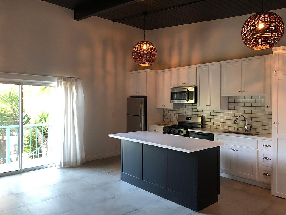 1st image of 1055 5th St APT 8