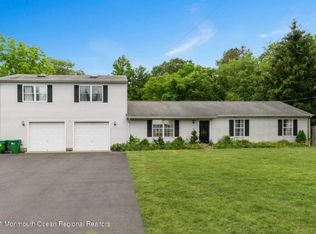 783 Monmouth Rd, Cream Ridge, NJ 08514