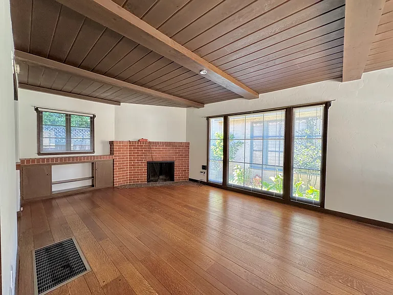1830 Santa Clara Ave #A — Photo 5