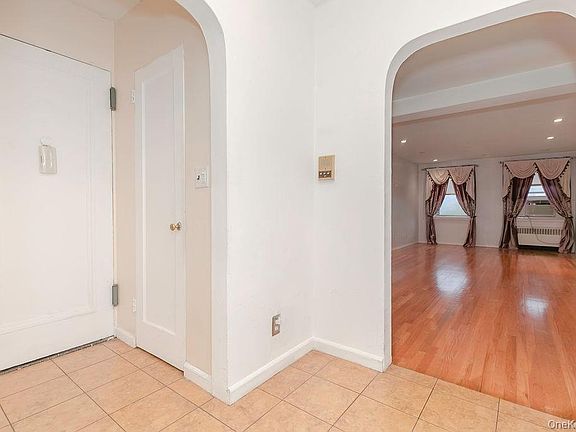 5th image of 765 Bronx River Rd #6G