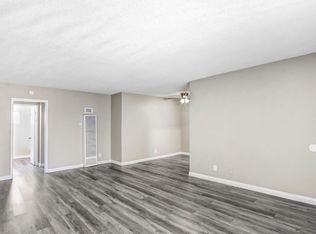 Cazador Court Apartments, Riverside, CA 92507