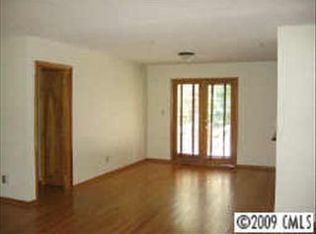 4548 Huntington Dr, Gastonia, NC 28056