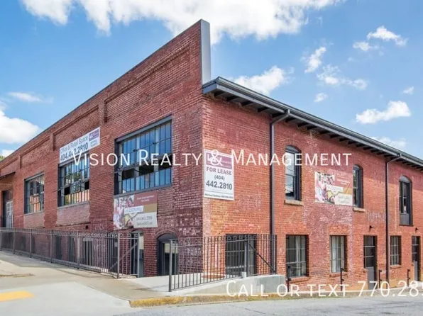 202 Bradley St APT 8, Carrollton, GA 30117