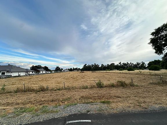 2nd image of Justamere Ln